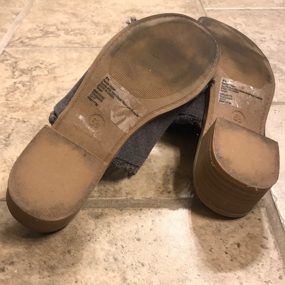 Sandals - Picture 3 of 4